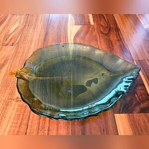 DYNASTY GALLERY ART GLASS  OLIVE LEAF DISH PLATE 17”Long 11.5”Wide